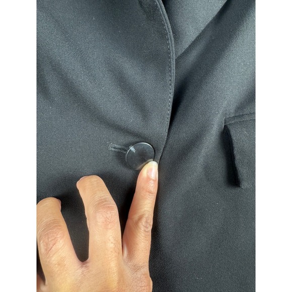 Rachel Zoe women's tailored blazer in classic black - Picture 4 of 10